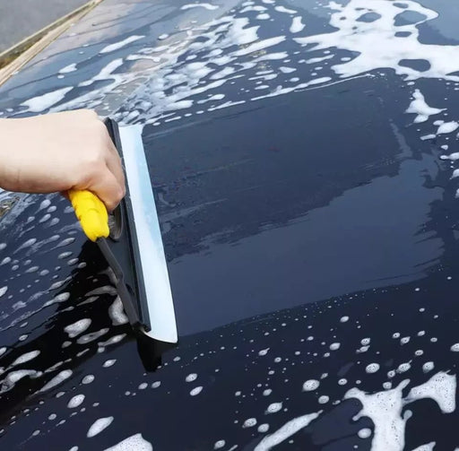 Soft grip handle of the MAXPERKX Silicone Window Wiper Squeegee