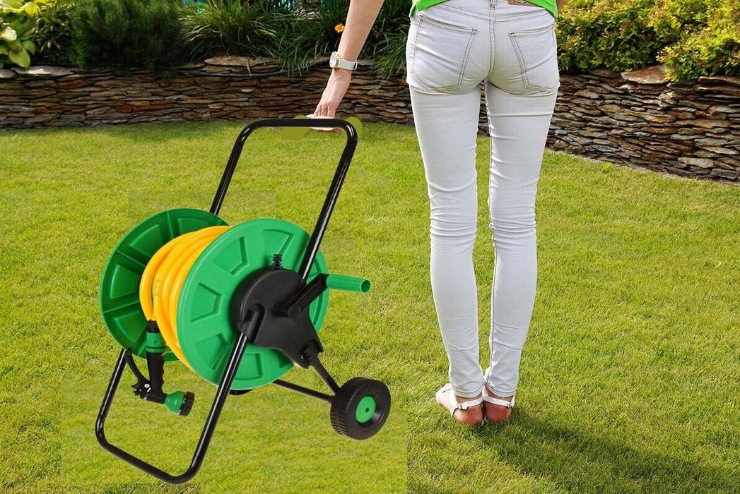 Garden hosepipe storage solution with a portable cart