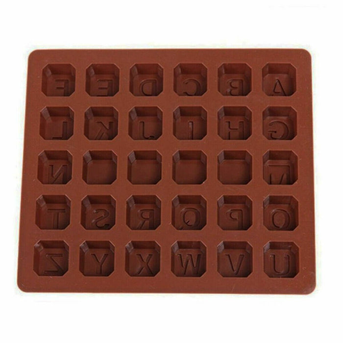 Non-toxic and easy-to-clean silicone mould for baking and candy making