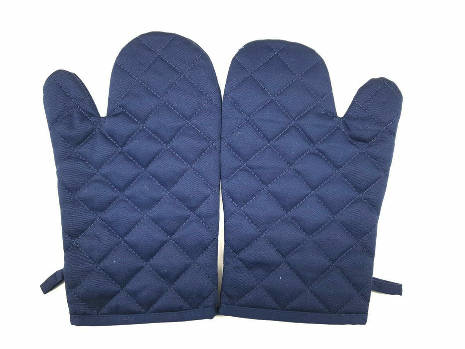 Practical oven glove with hook design for portable storage