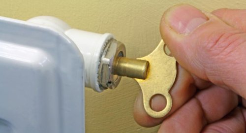  Image highlighting the solid brass material of the radiator key